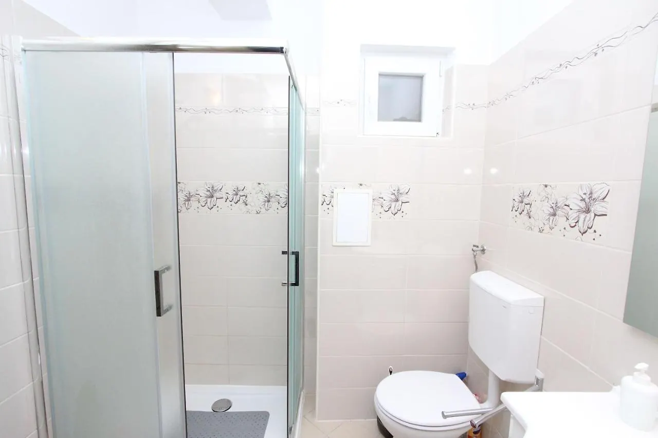 רוביני Apartment Zara קרואטיה