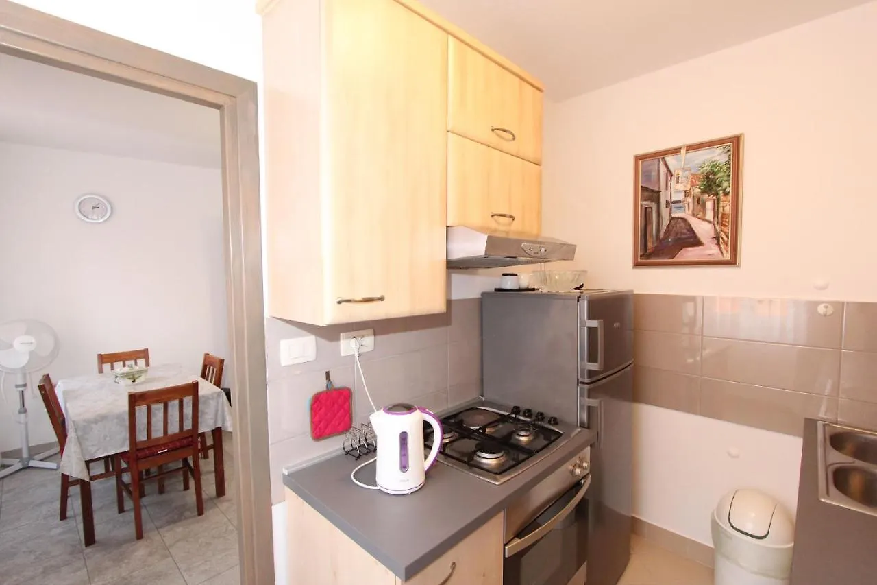 רוביני Apartment Zara קרואטיה