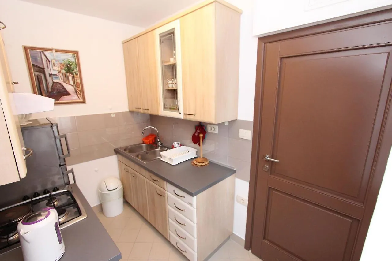 רוביני Apartment Zara